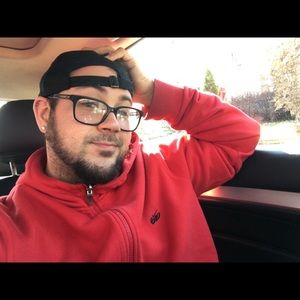 Meet your Posher, Joshua